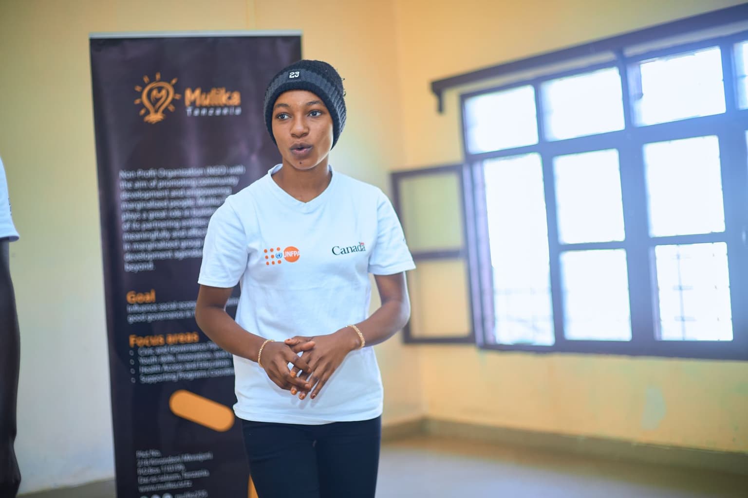 A YEE facilitator delivering a training session